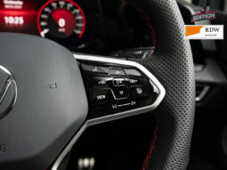 
										Volkswagen GOLF VIII GTI  2.0 TSI full									