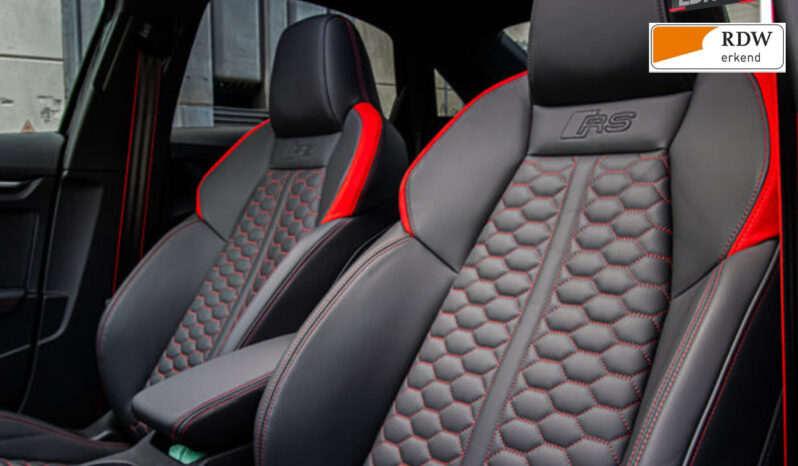 
								Audi RS3 2.5 TFSI Quattro full									