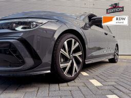 
										Volkswagen GOLF VIII R-Line 4motion 2.0TSI full									