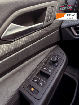 
										Volkswagen GOLF VIII R-Line 4motion 2.0TSI full									