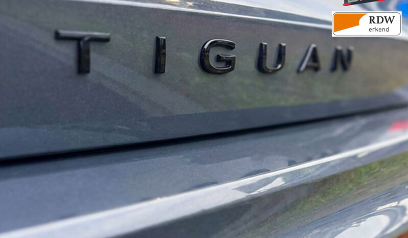 
								VW Tiguan 1.5 tsi 3x R-Line DSG Full Option full									