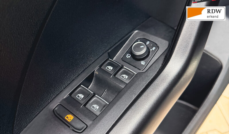 
								VW T-Cross 1.5 tsi 3x R-Line DSG Full Option full									