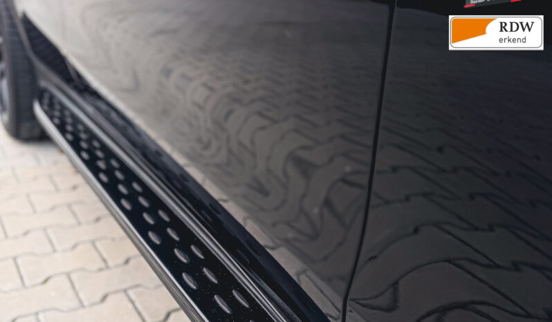 
								Mercedes GLC 63 AMG Coupé 4MATIC full									