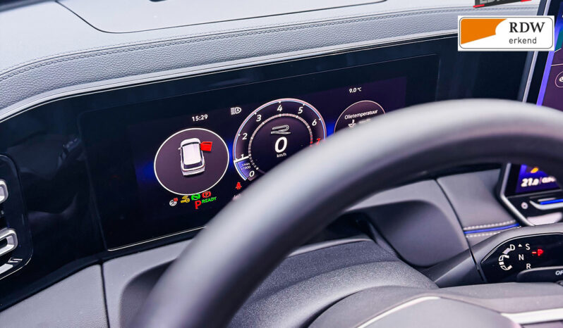 
								VW Tiguan 1.5 tsi 3x R-Line DSG Full Option full									